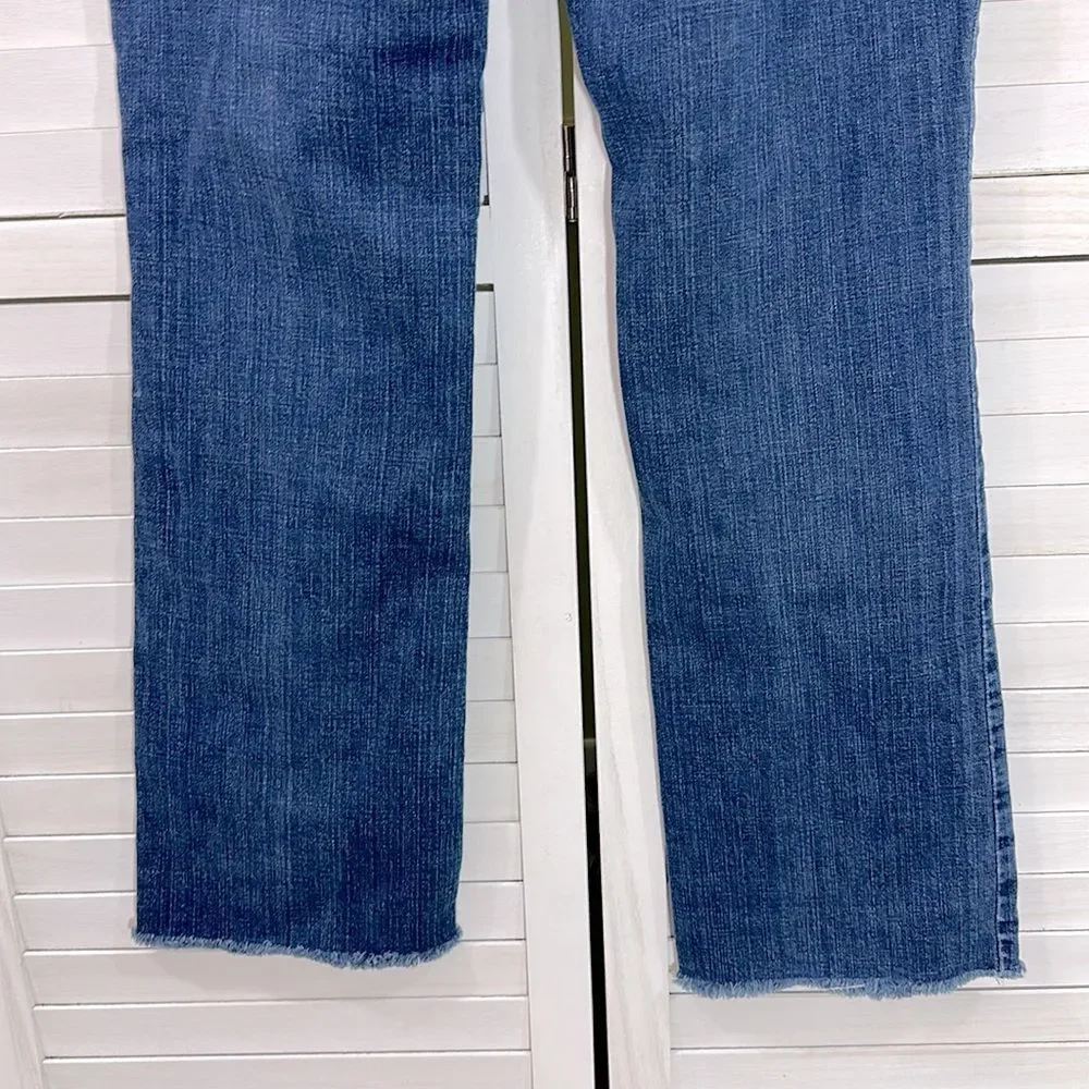 Levi's Vintage Y2K Levi’s 550 Relaxed Boot Cut Jeans. Size 8L 8 Long Y2k